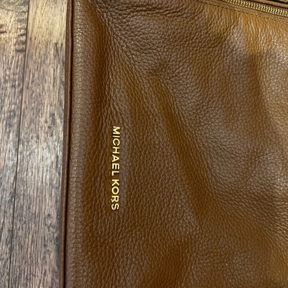 ✴️Michael Kors Authentic Handbag✴️ - Picture 6 of 6